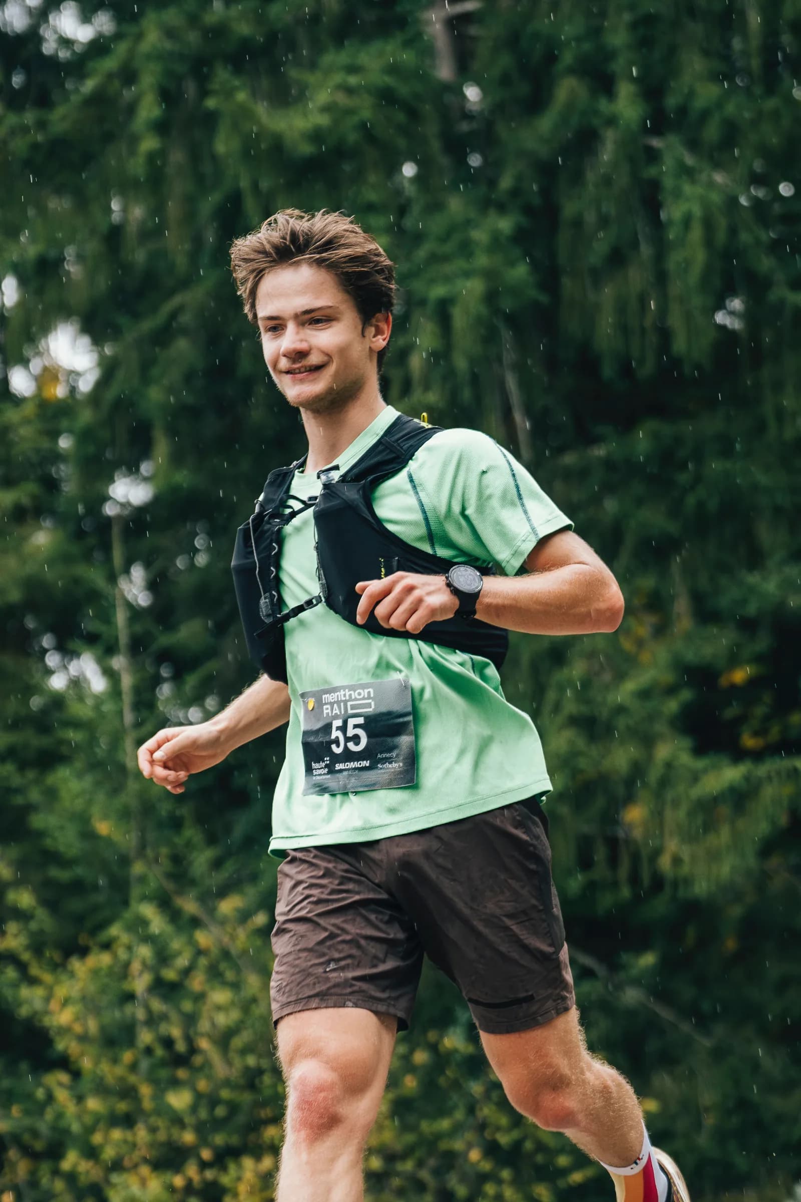 Menthon Raid 2025 · départ de l'épreuve de course à pied à Menthon-Saint-Bernard